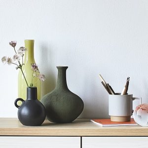 陶器のフラワーベース・花瓶